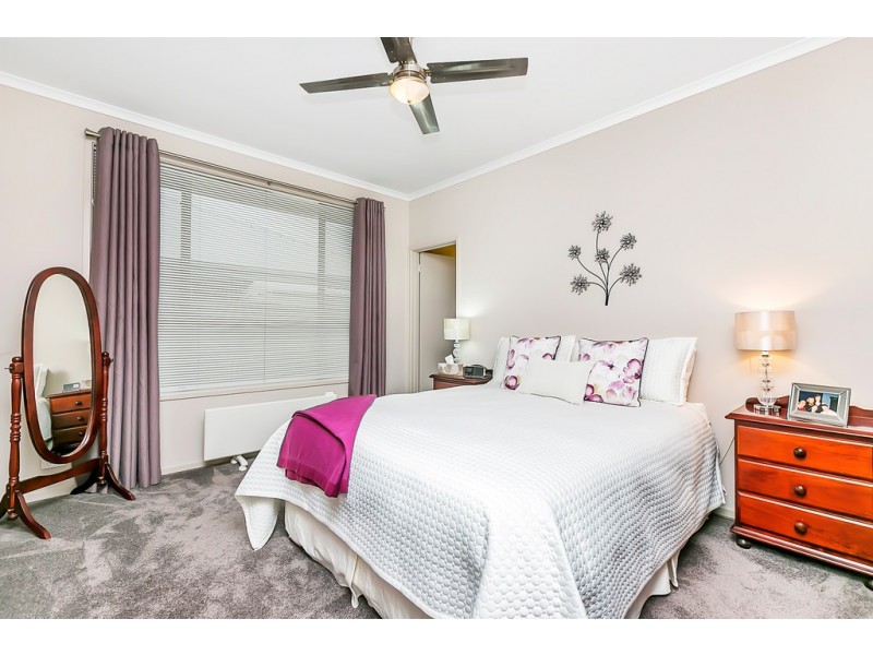 11 Brookside Crescent, Seaford Rise SA 5169