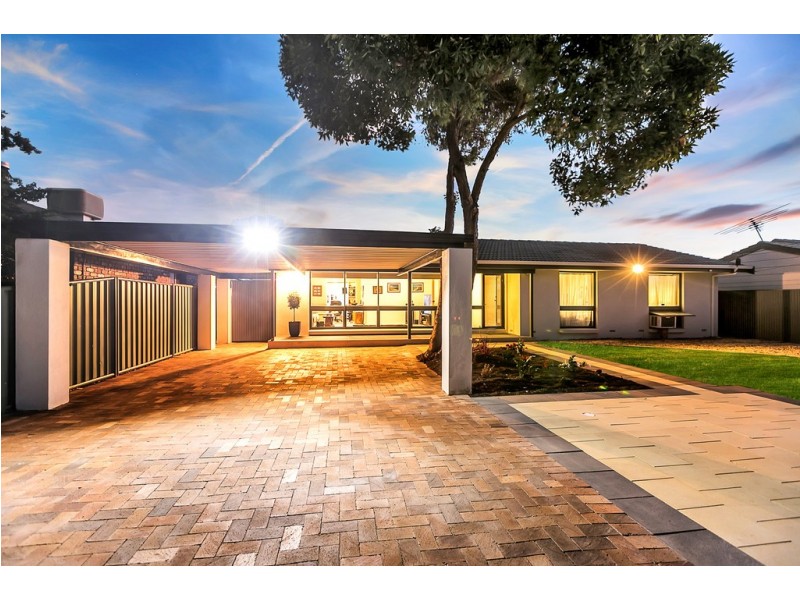 16 Leawarra Avenue, Seaford SA 5169