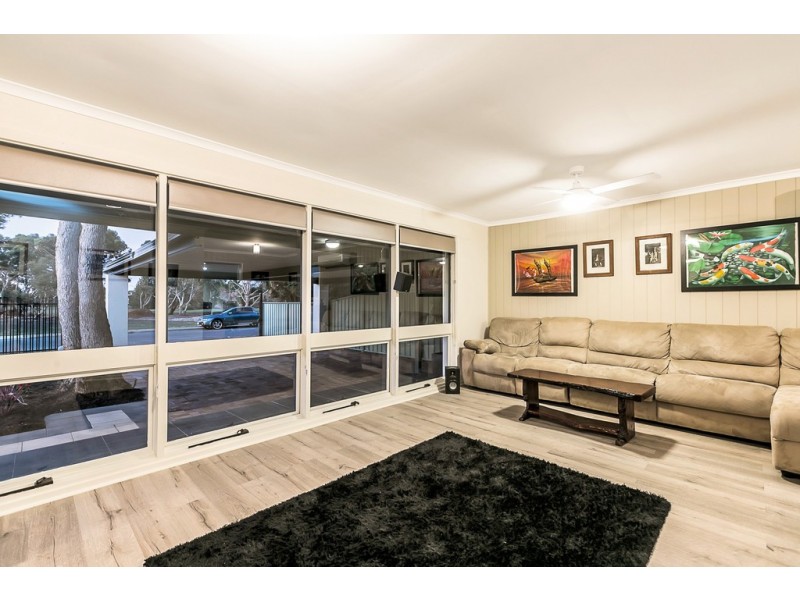 16 Leawarra Avenue, Seaford SA 5169