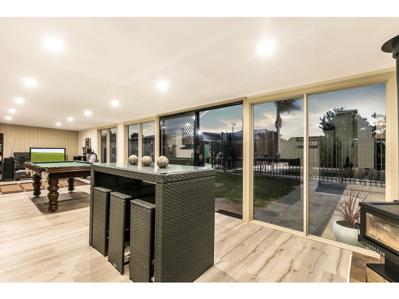 16 Leawarra Avenue, Seaford SA 5169