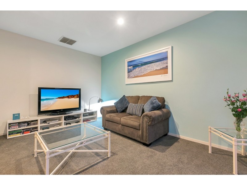 12 Elberry Close, Moana SA 5169