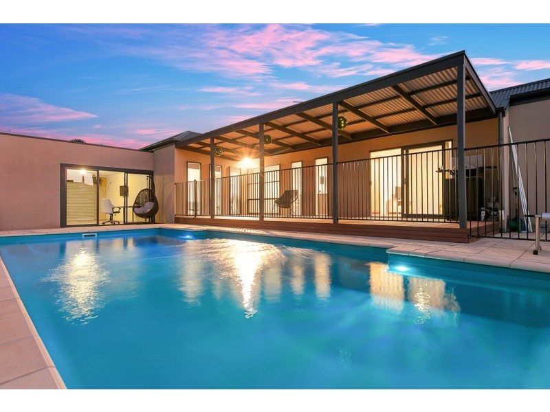 12 Elberry Close, Moana SA 5169