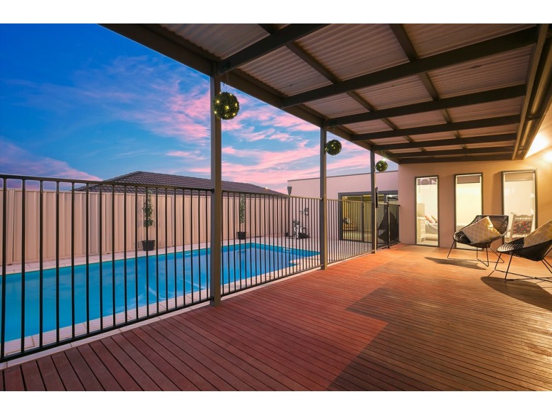 12 Elberry Close, Moana SA 5169