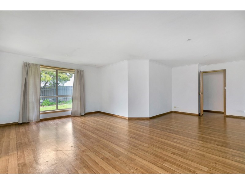 22 Churston Place, Moana SA 5169