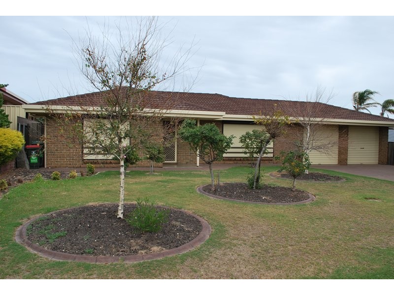 10 Babbacombe Drive, Moana SA 5169