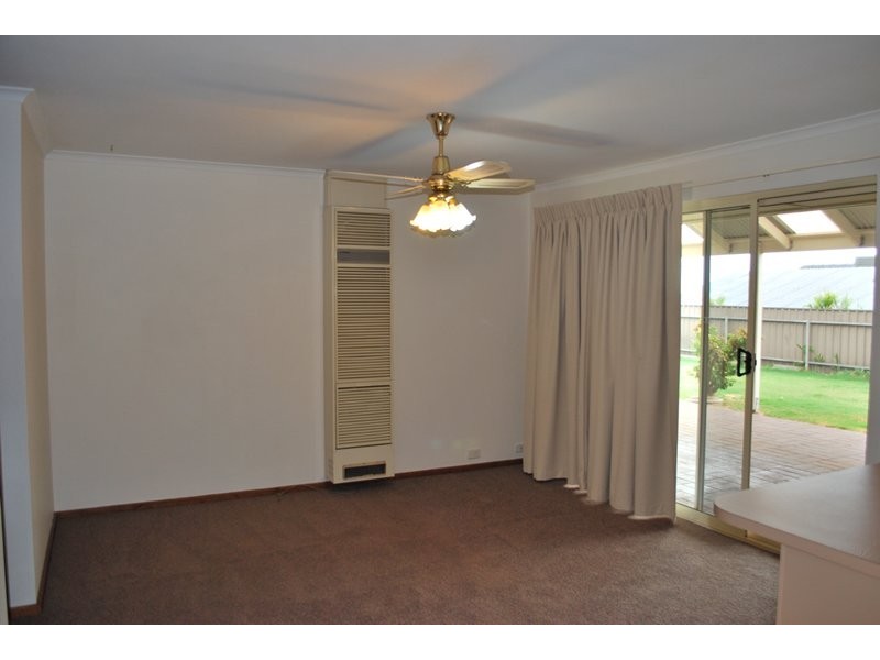 10 Babbacombe Drive, Moana SA 5169