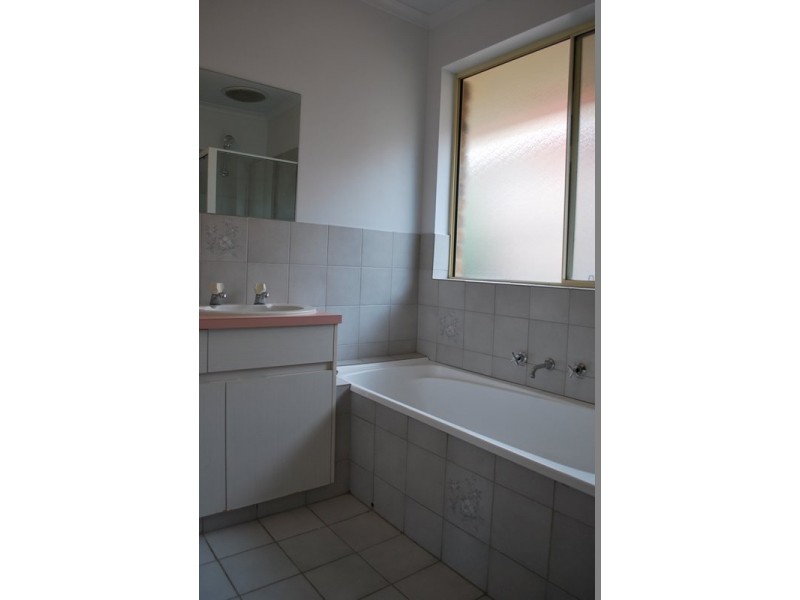 10 Babbacombe Drive, Moana SA 5169