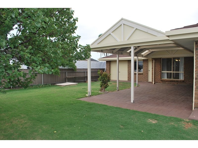 10 Babbacombe Drive, Moana SA 5169