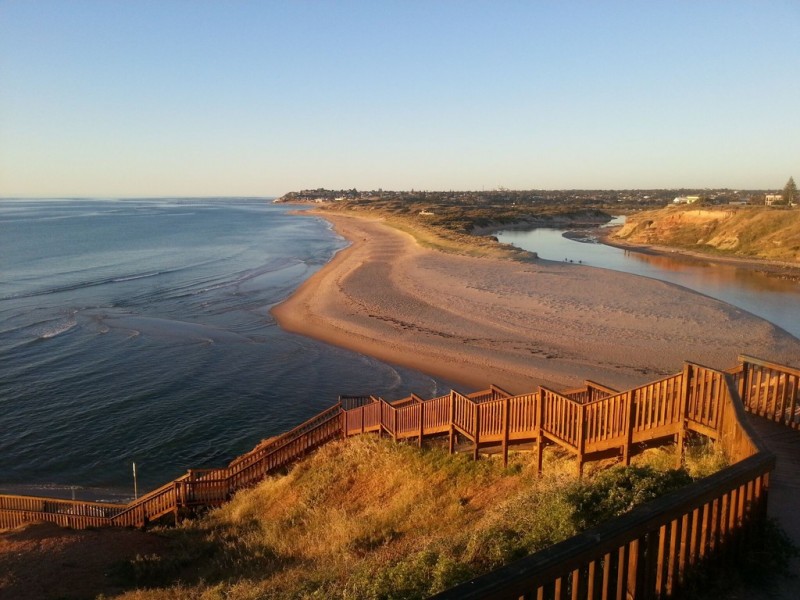 33 and 33a Cambridge Street, Port Noarlunga South SA 5167