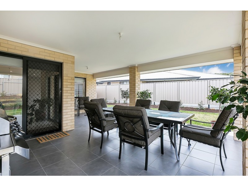 75 Beachport Road, Seaford Rise SA 5169