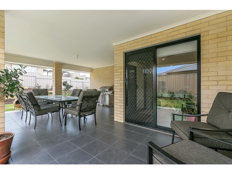 75 Beachport Road, Seaford Rise SA 5169
