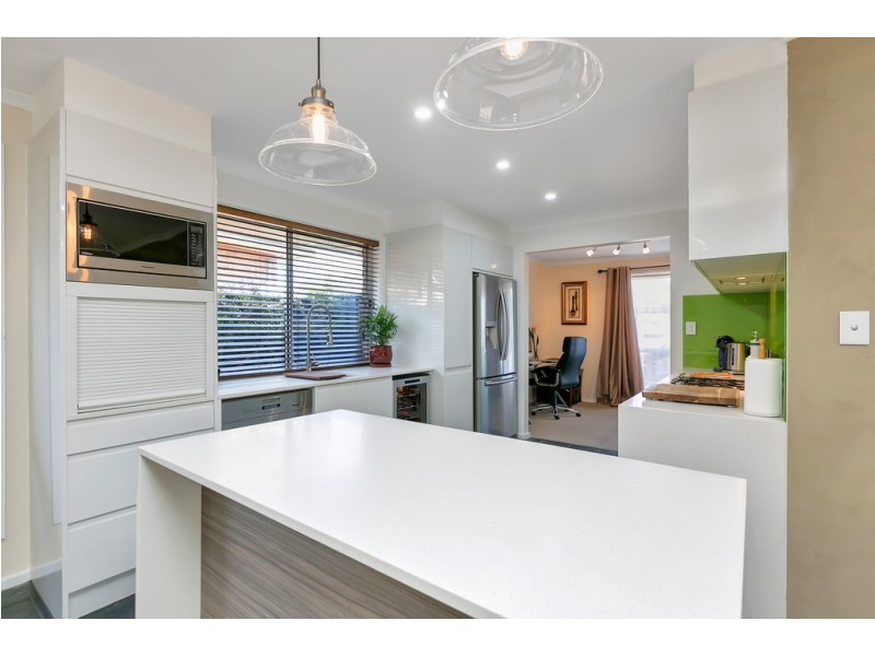 11 Watcombe Street, Moana SA 5169