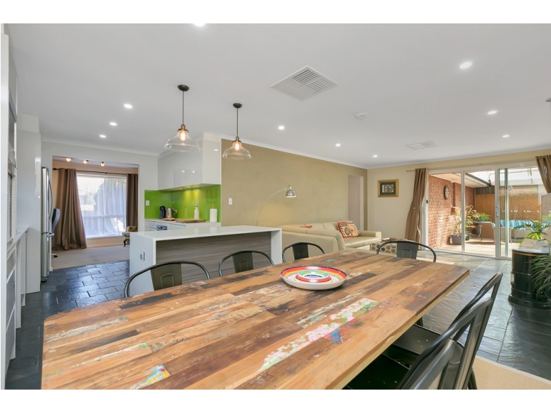 11 Watcombe Street, Moana SA 5169