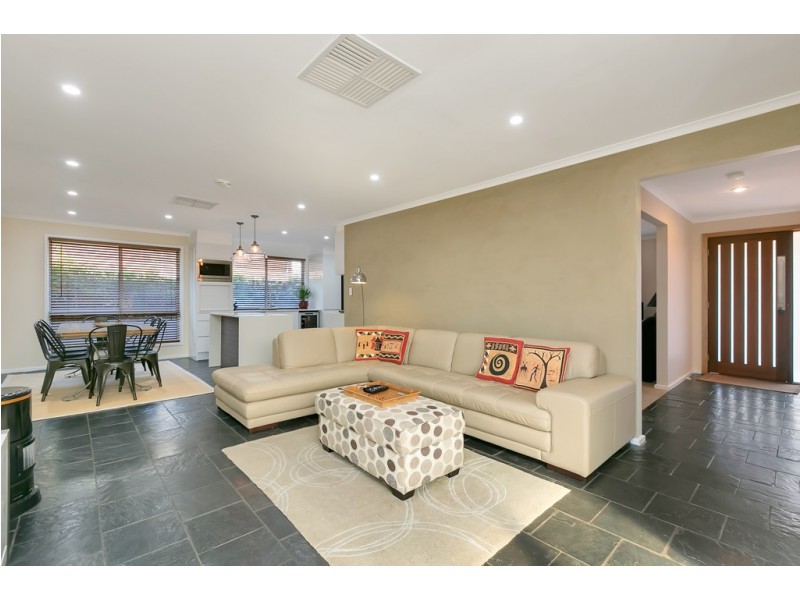 11 Watcombe Street, Moana SA 5169