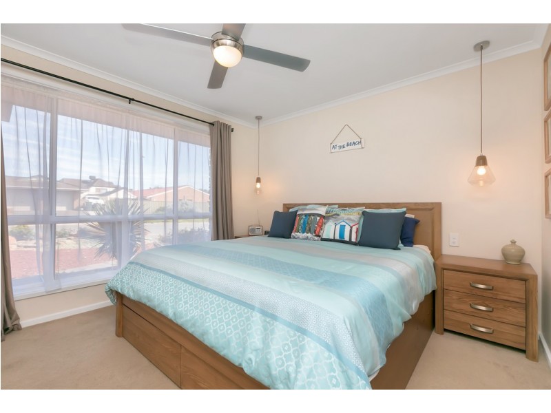 11 Watcombe Street, Moana SA 5169