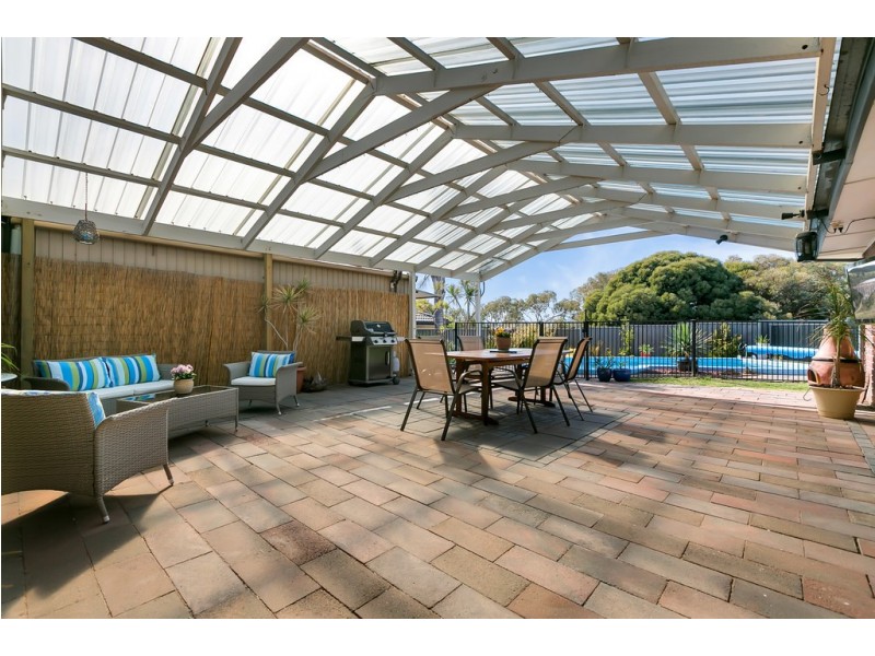 11 Watcombe Street, Moana SA 5169