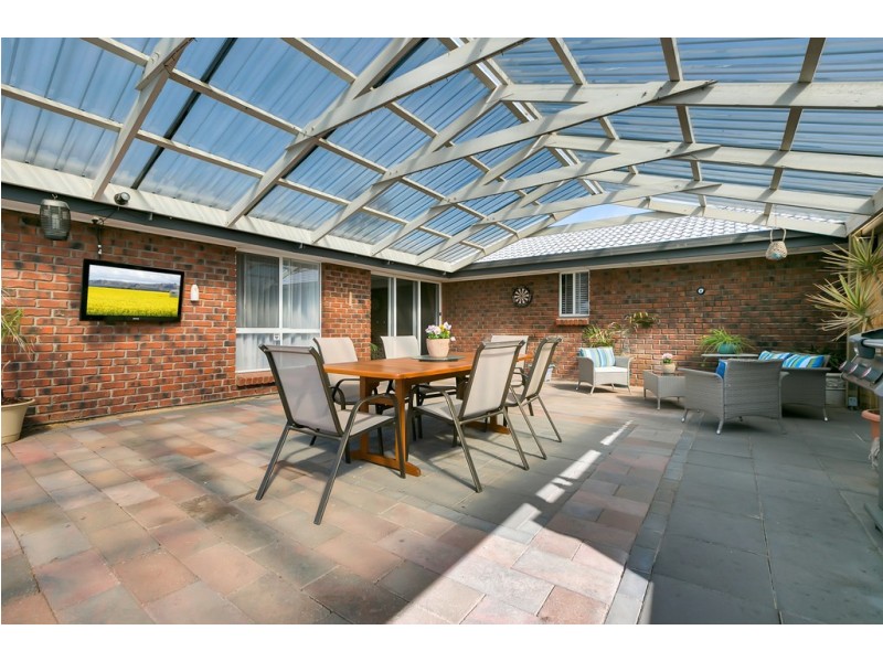 11 Watcombe Street, Moana SA 5169