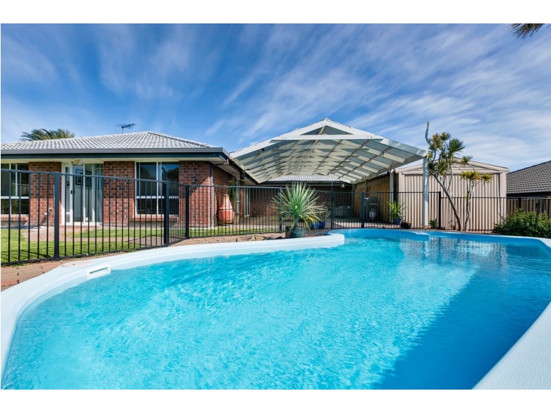 11 Watcombe Street, Moana SA 5169