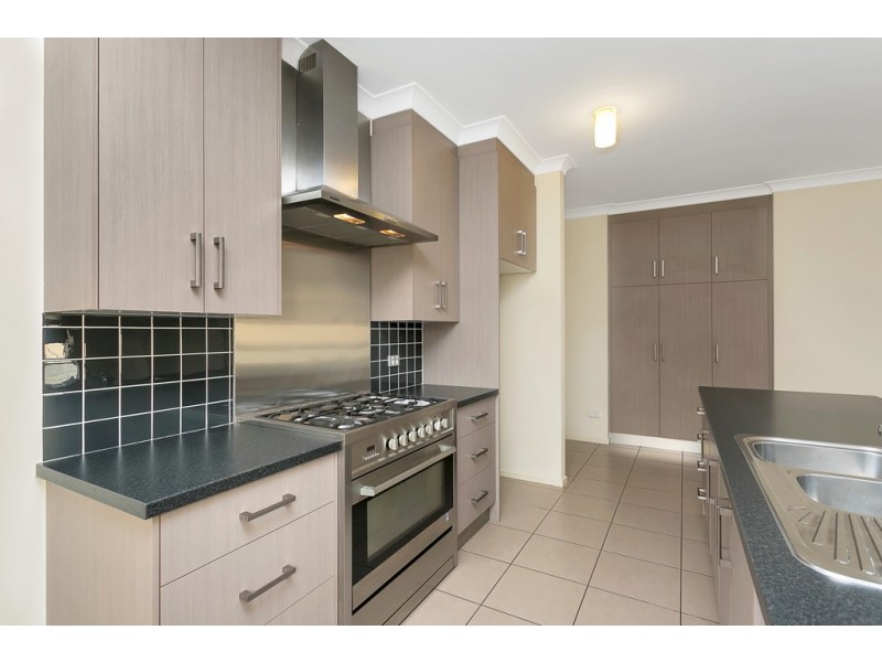 4 Polkinghorn Avenue, Aldinga Beach SA 5173