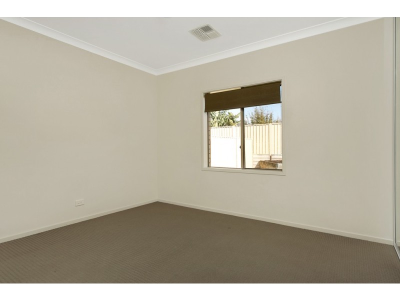 4 Polkinghorn Avenue, Aldinga Beach SA 5173