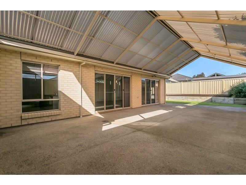 4 Polkinghorn Avenue, Aldinga Beach SA 5173