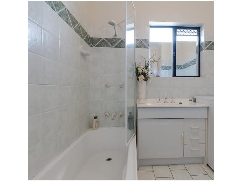11/110 Pashen Street, Morningside QLD 4170