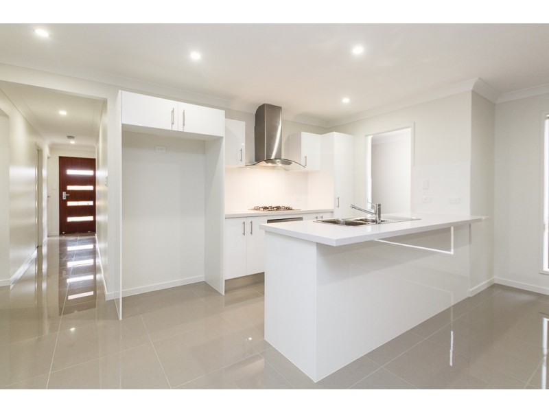 70 Copal Drive, Logan Reserve QLD 4133