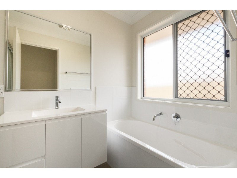 70 Copal Drive, Logan Reserve QLD 4133