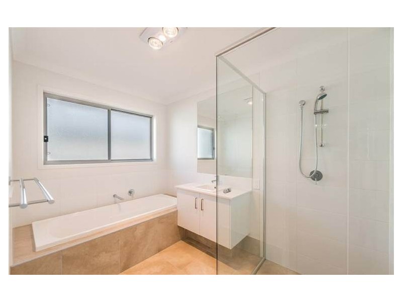 21 Tarm Street, Wavell Heights QLD 4012