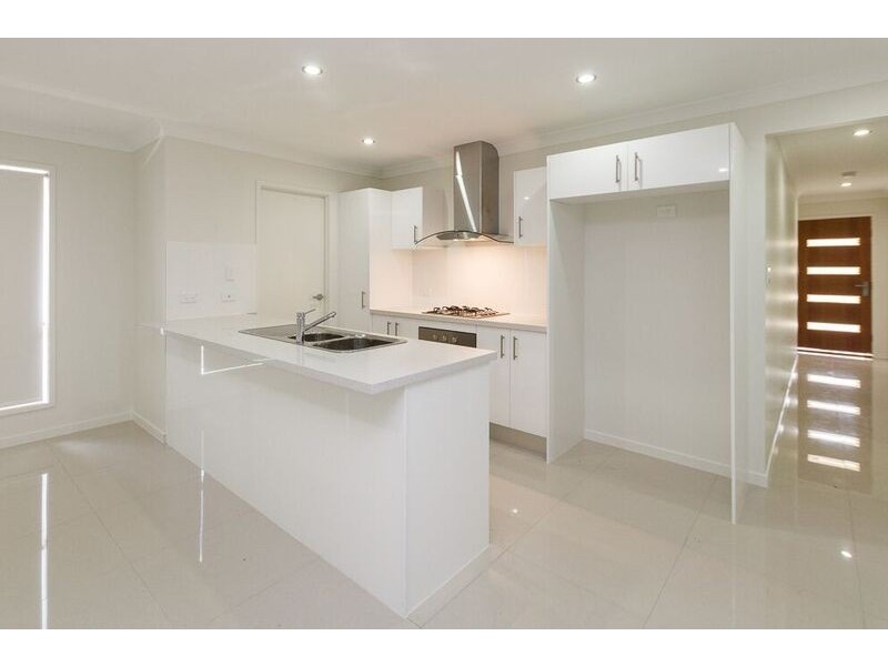 16 Sienna Circuit, Yarrabilba QLD 4207