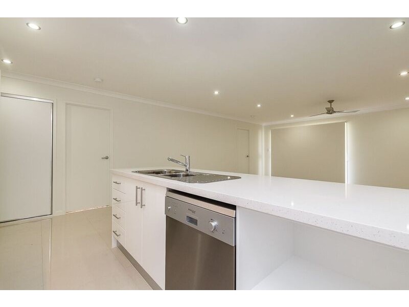 16 Sienna Circuit, Yarrabilba QLD 4207