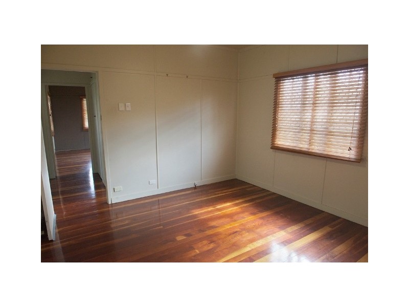 72 Layard Street, Holland Park QLD 4121