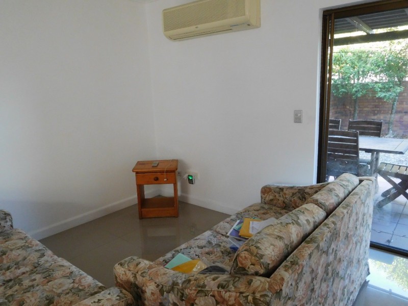 3/8 Pampling Street, Camp Hill QLD 4152