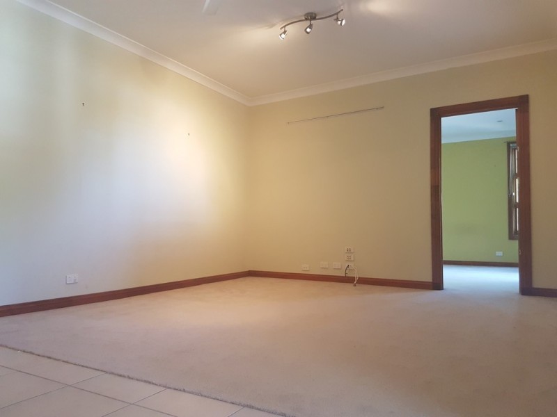 277 Edinburgh Castle Road, Wavell Heights QLD 4012