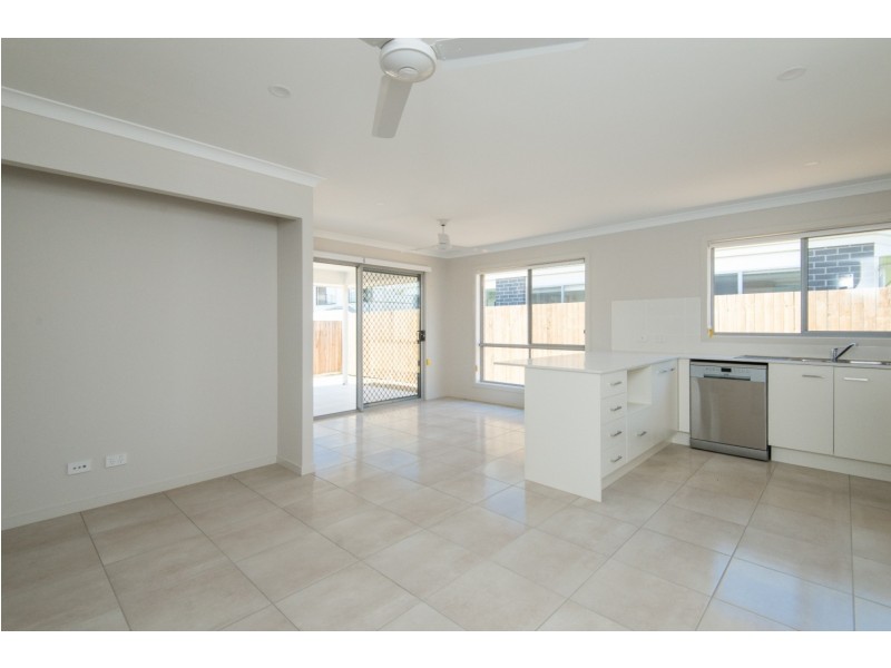 51 Kangaroo Crescent, Springfield Lakes QLD 4300