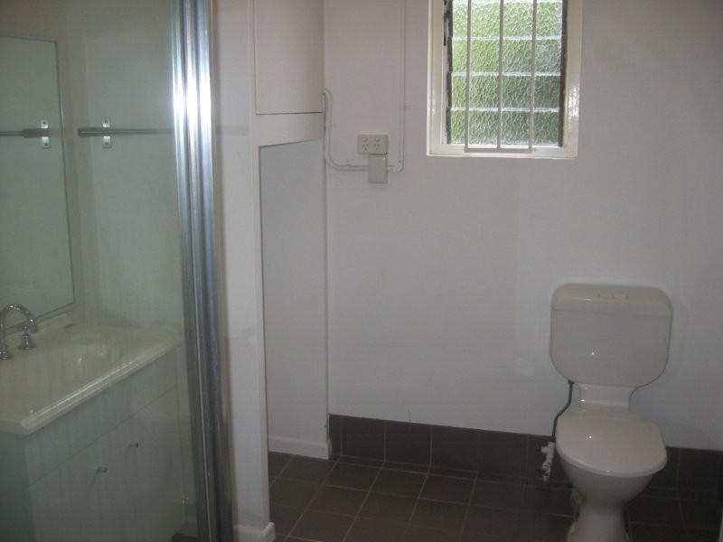 2/3 Grattan St, Woolloongabba QLD 4102