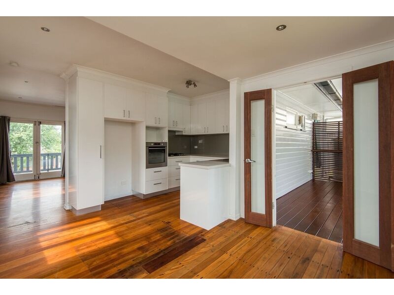 428 Nursery Road, Holland Park QLD 4121