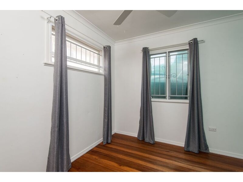 428 Nursery Road, Holland Park QLD 4121