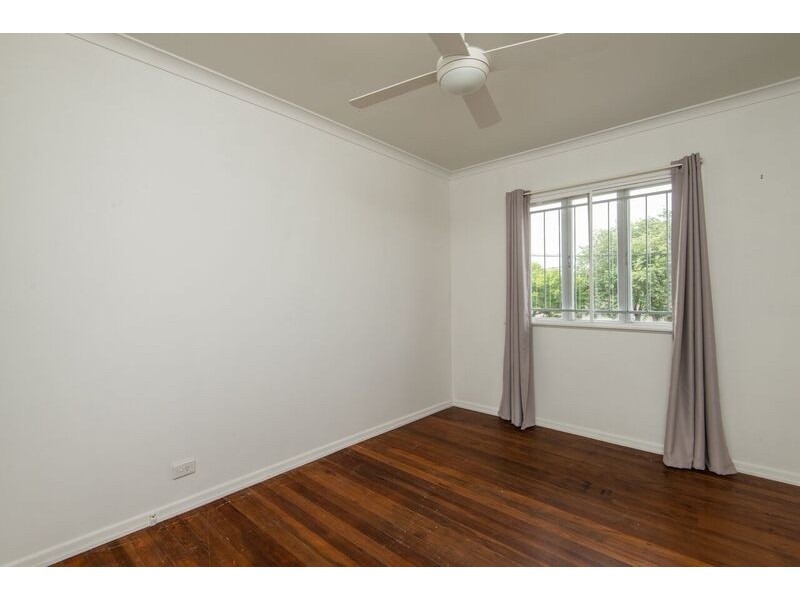 428 Nursery Road, Holland Park QLD 4121