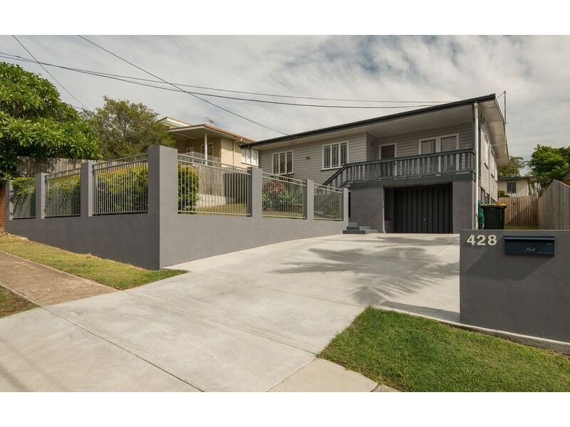428 Nursery Road, Holland Park QLD 4121