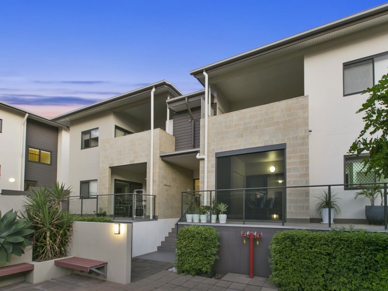 6/71 Dansie Street, Coorparoo QLD 4151