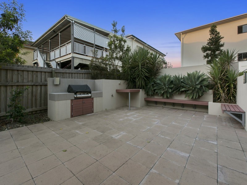 6/71 Dansie Street, Coorparoo QLD 4151