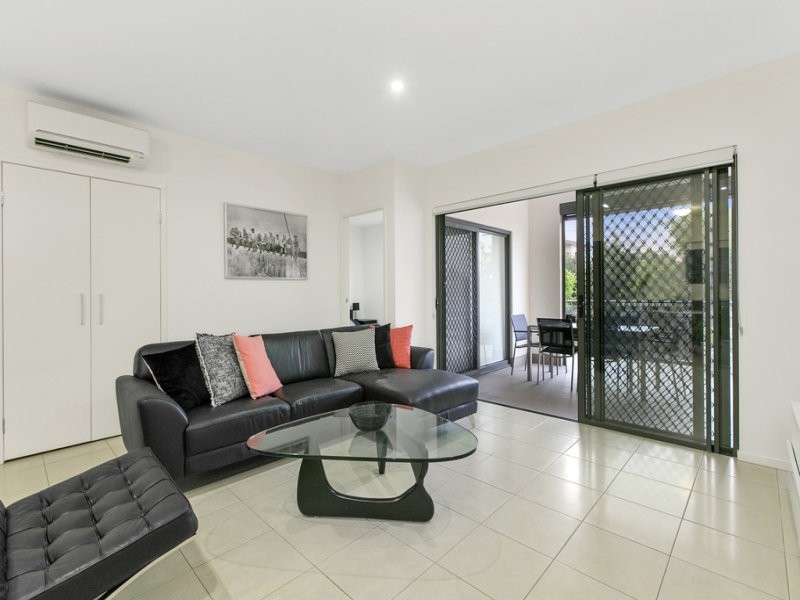 6/71 Dansie Street, Coorparoo QLD 4151