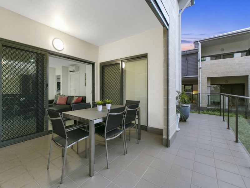 6/71 Dansie Street, Coorparoo QLD 4151