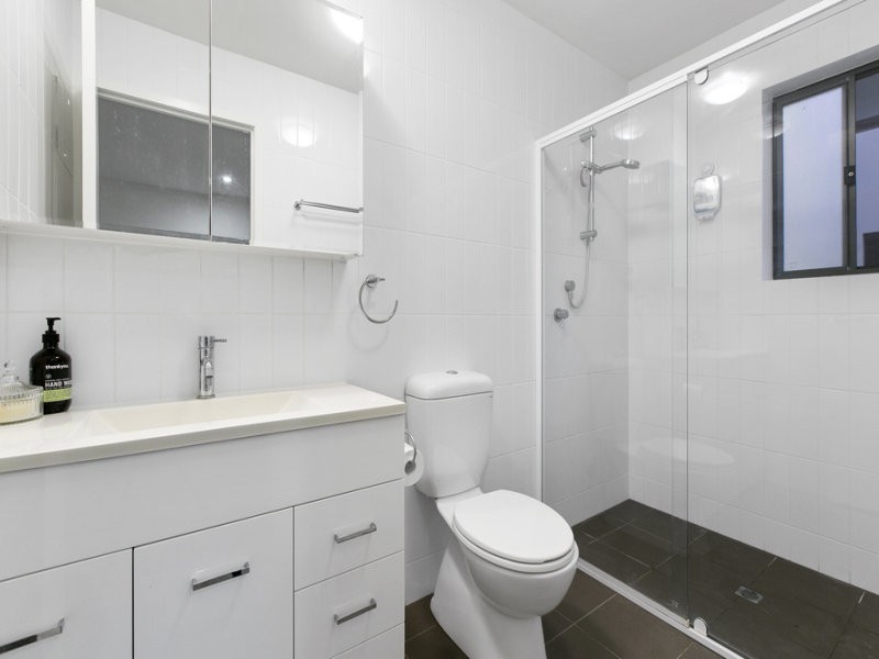 6/71 Dansie Street, Coorparoo QLD 4151