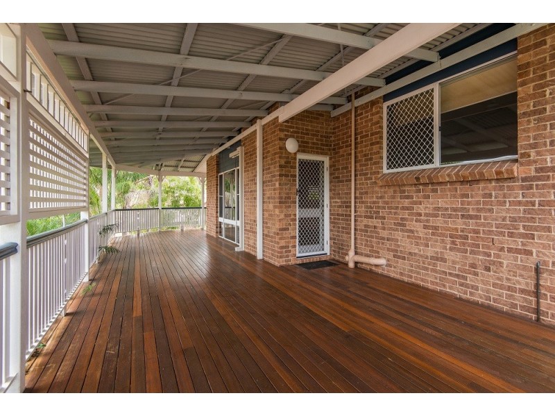 7 Gon Chee Court, Carindale QLD 4152