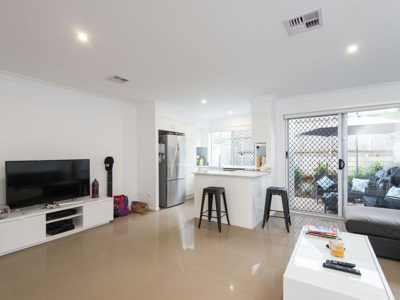 37/57 Charles Canty Drive, Wellington Point QLD 4160