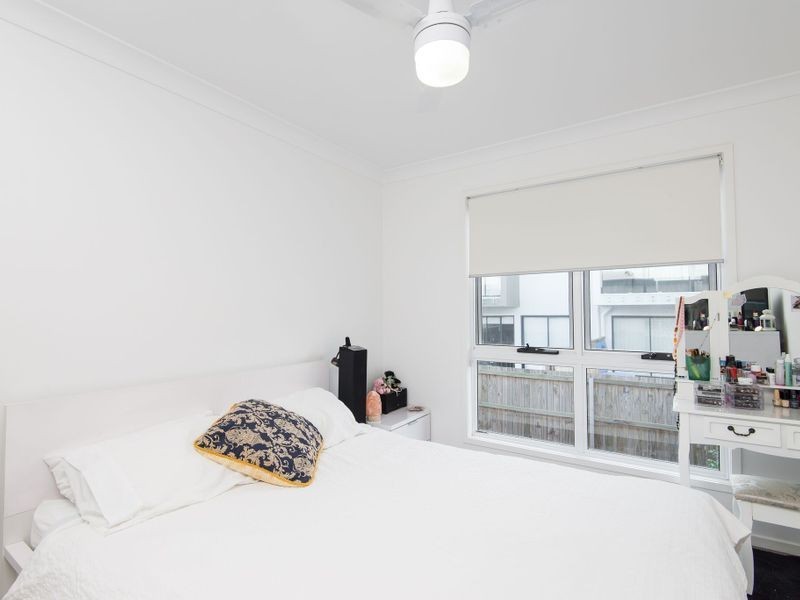 37/57 Charles Canty Drive, Wellington Point QLD 4160