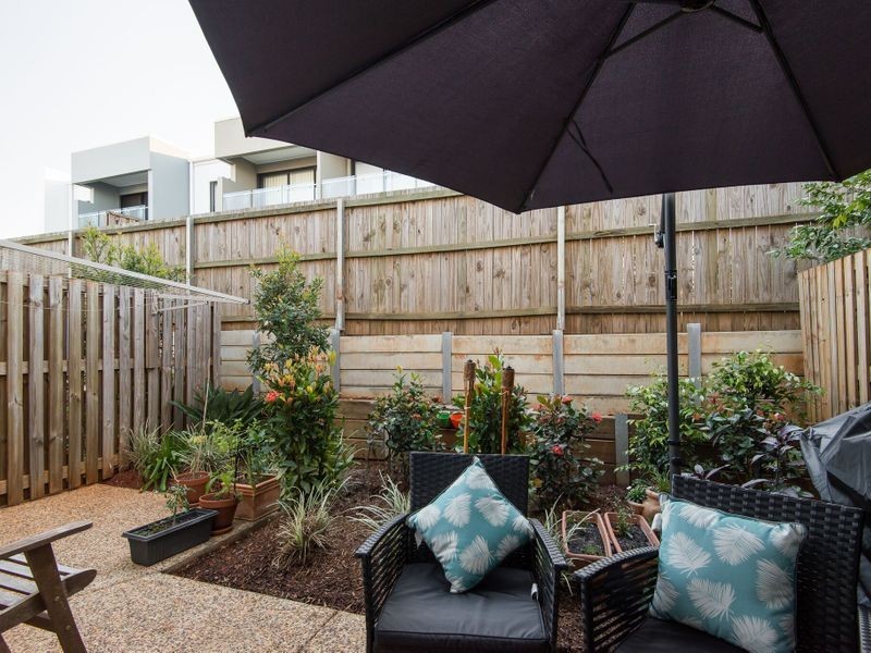 37/57 Charles Canty Drive, Wellington Point QLD 4160