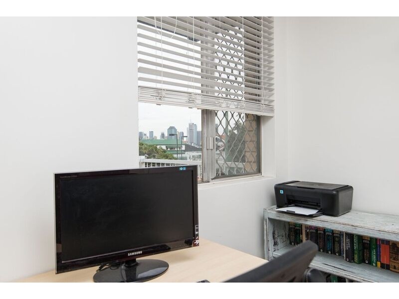 8/19 Balmoral Terrace, East Brisbane QLD 4169